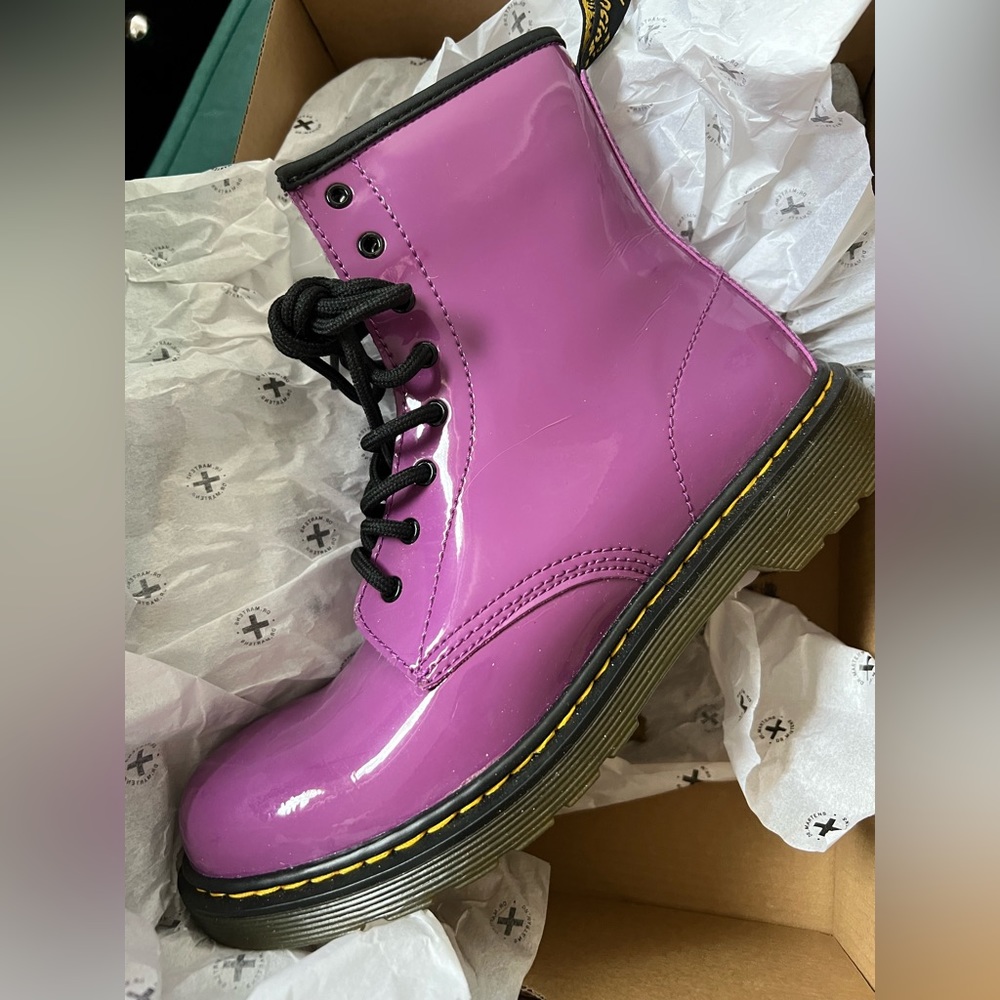 Purple Patent 8-Eye Lace up boots